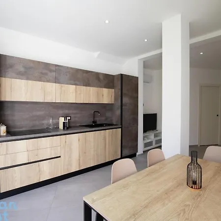 Apartman Rg 2 With Free Parking Golfo Aranci
